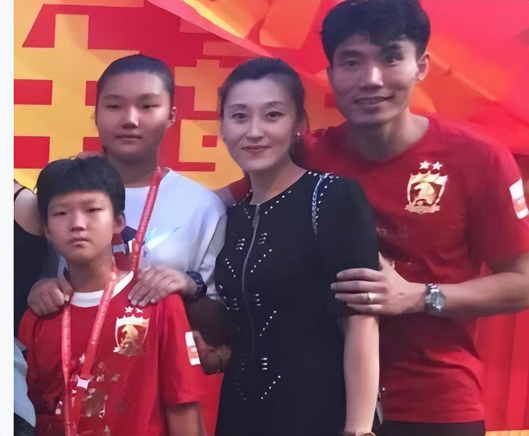 里奇保罗亲自辟谣各类流言：詹姆斯去向尚无定论，所有传闻均不实